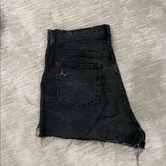 Black girlfriend high waisted jean shorts size 32 - Picture 1 of 4